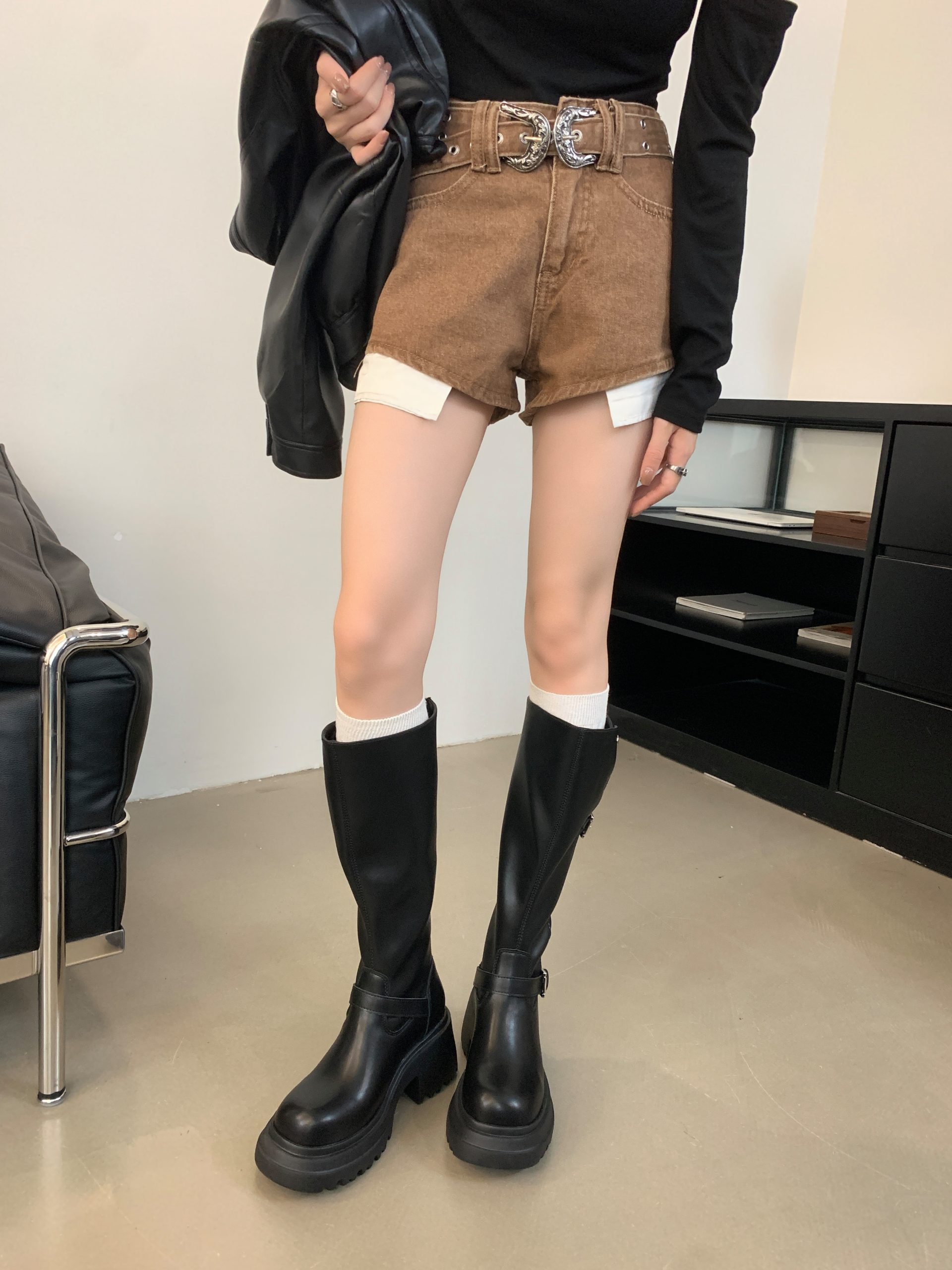 1753858337646_oe2Oh2.jpg Black Chunky Sole Martin Boots Women 2025 New Style Knight Boots Short Height Increasing Boots Thick Heel High Top Boots
