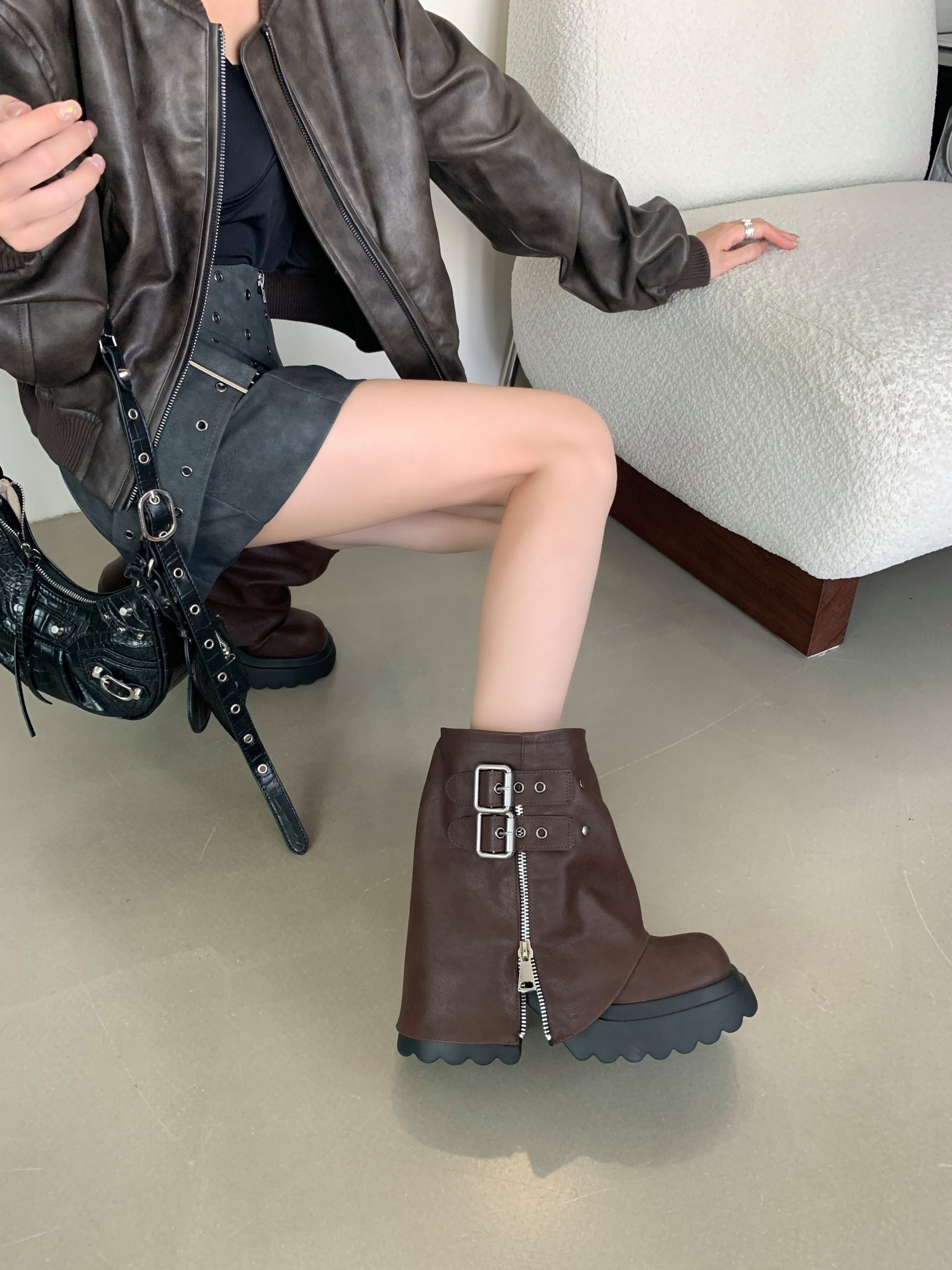 1753861459143_u5CANV.jpg British Style Martin Boots Women 2025 New Trend Street Tube Boots Thick Sole Height Increasing Round Toe Short Boots for Petite Women